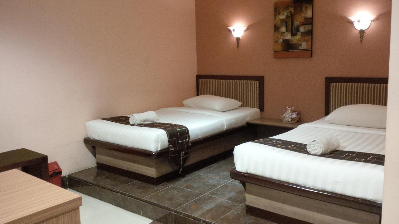 Patria Palace Hotel Blitar Room photo